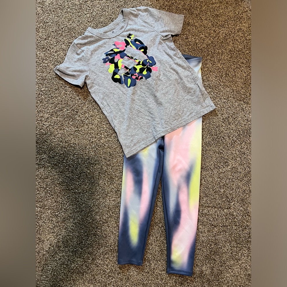 Adidas girls leggings and shirt size M 10/12